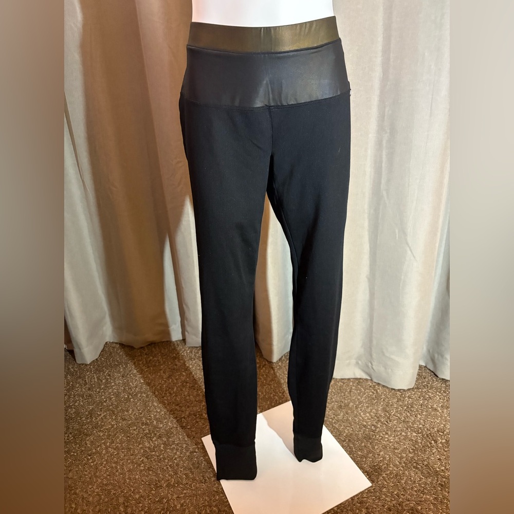 Fabletics Classic Black Leggings